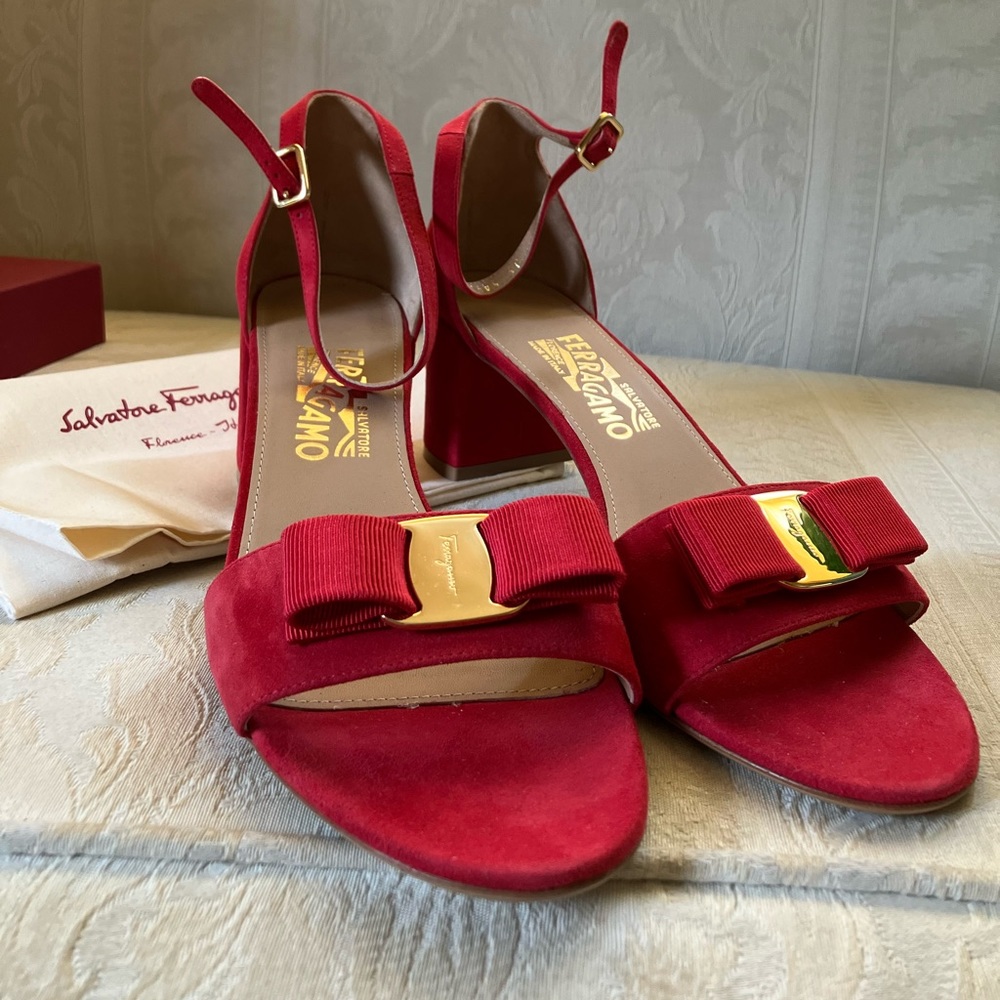 Salvatore Ferragamo Pamplona Suede Heeled Sandals 9.5